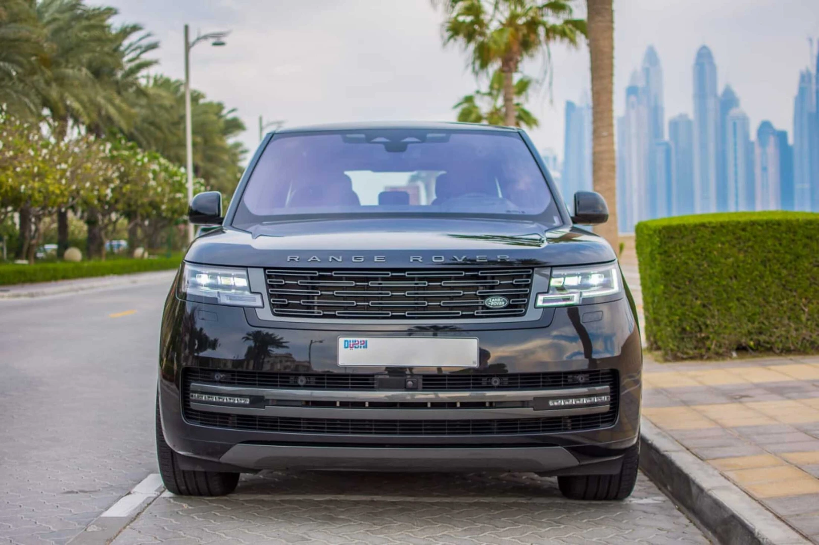 رينج روفر روڤر ٢٠٢٢ - سيارة فاخرة - Image NaN